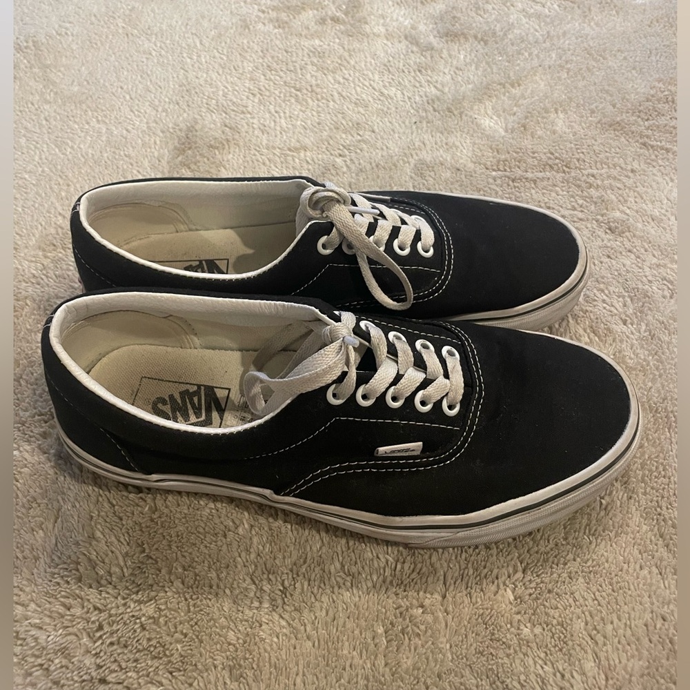 Black vans worn less than 5 times